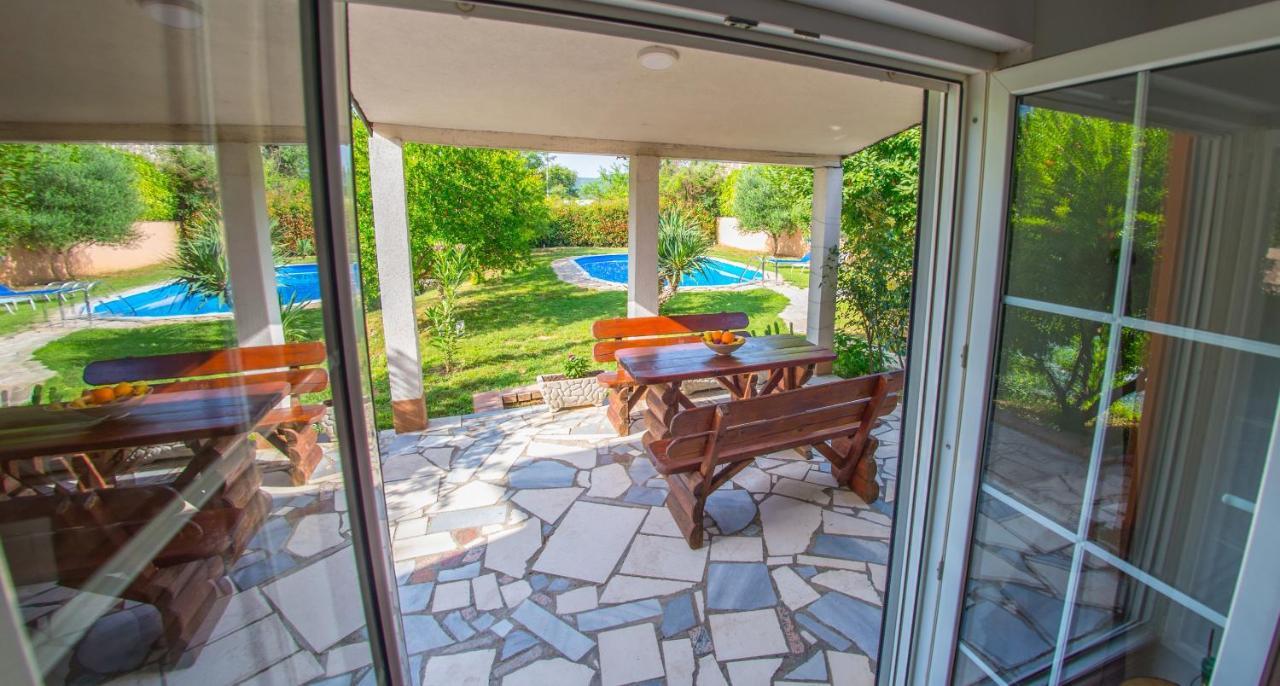 Holiday Home Narona موستار المظهر الخارجي الصورة