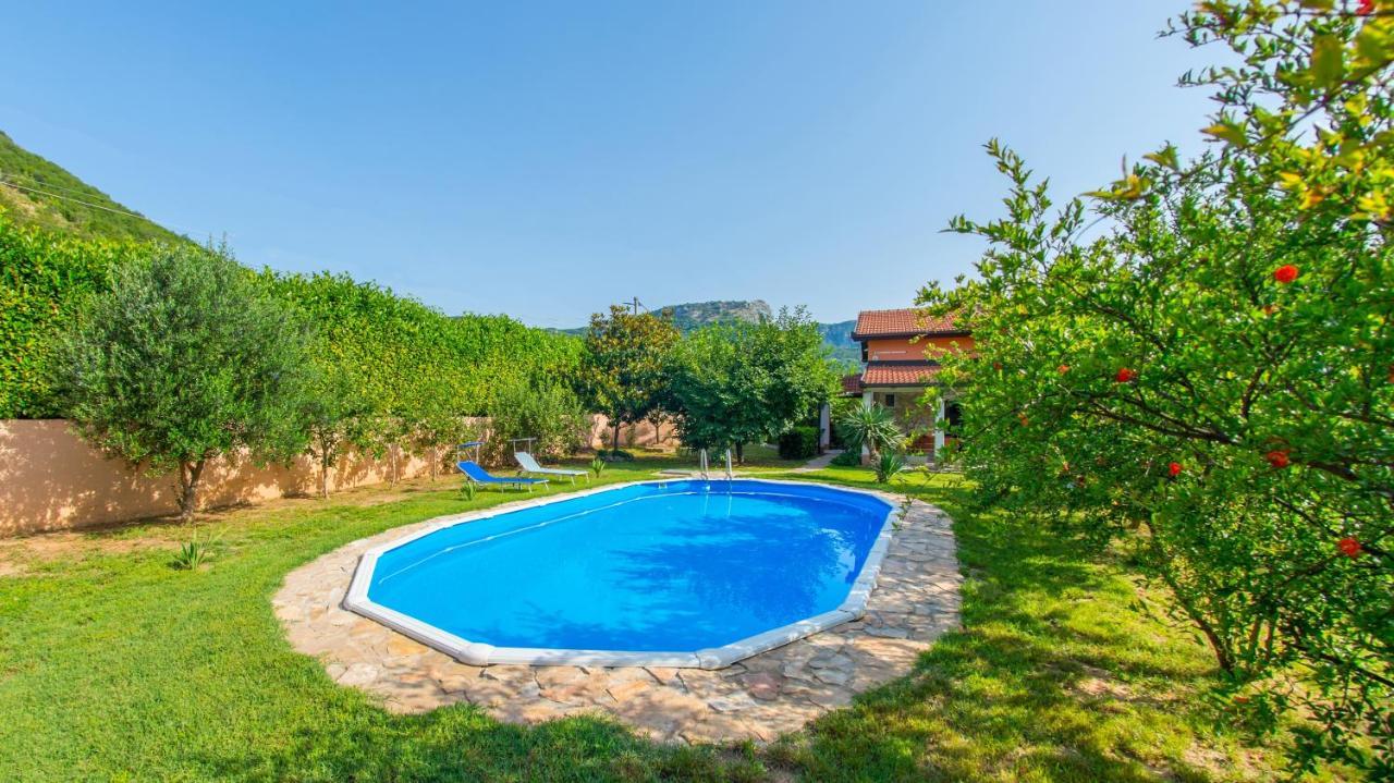 Holiday Home Narona موستار المظهر الخارجي الصورة