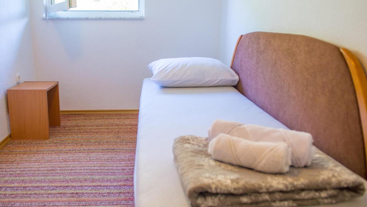 Holiday Home Narona موستار المظهر الخارجي الصورة