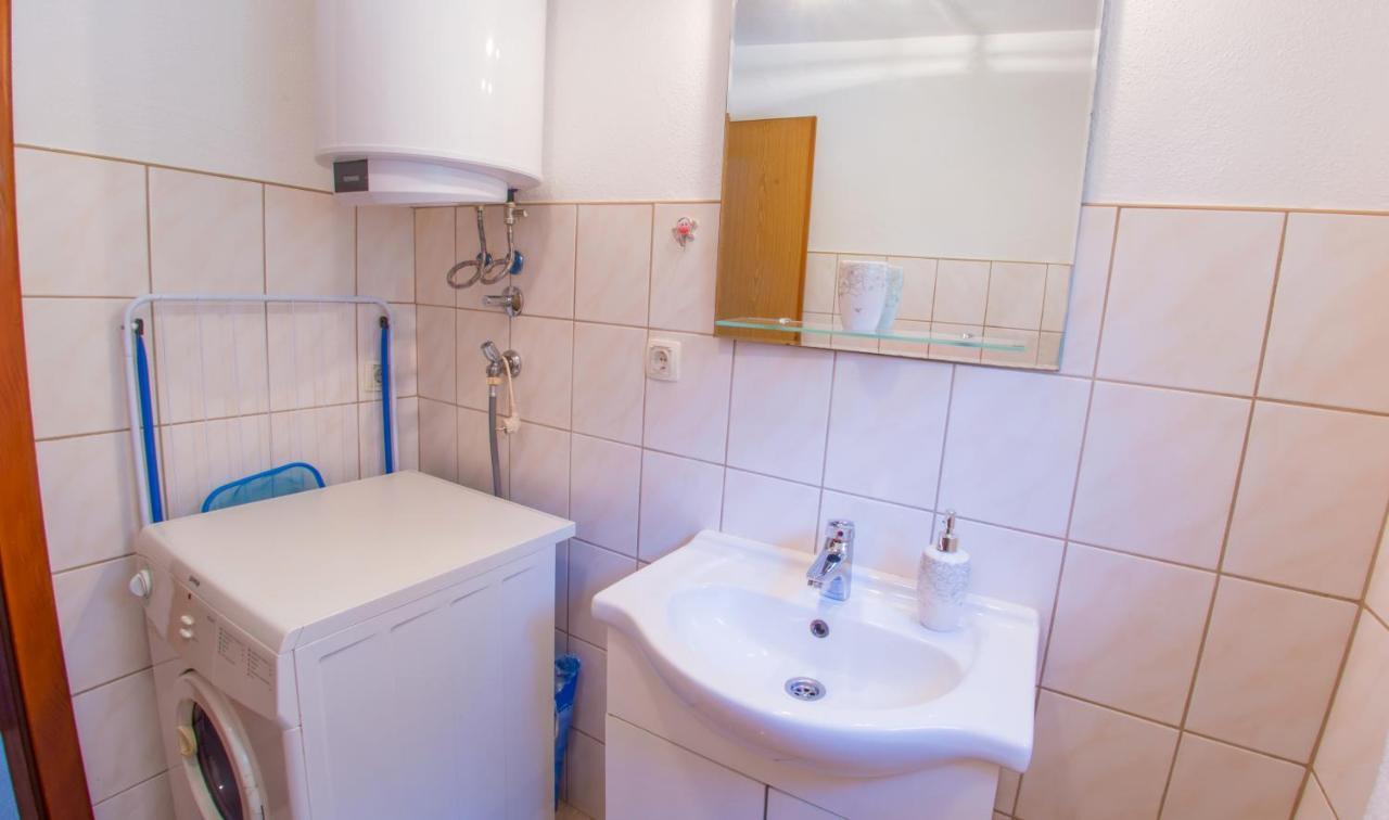 Holiday Home Narona موستار المظهر الخارجي الصورة