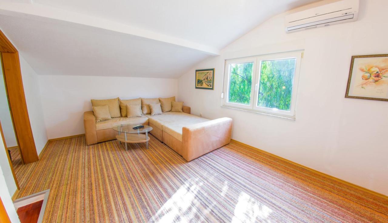 Holiday Home Narona موستار المظهر الخارجي الصورة