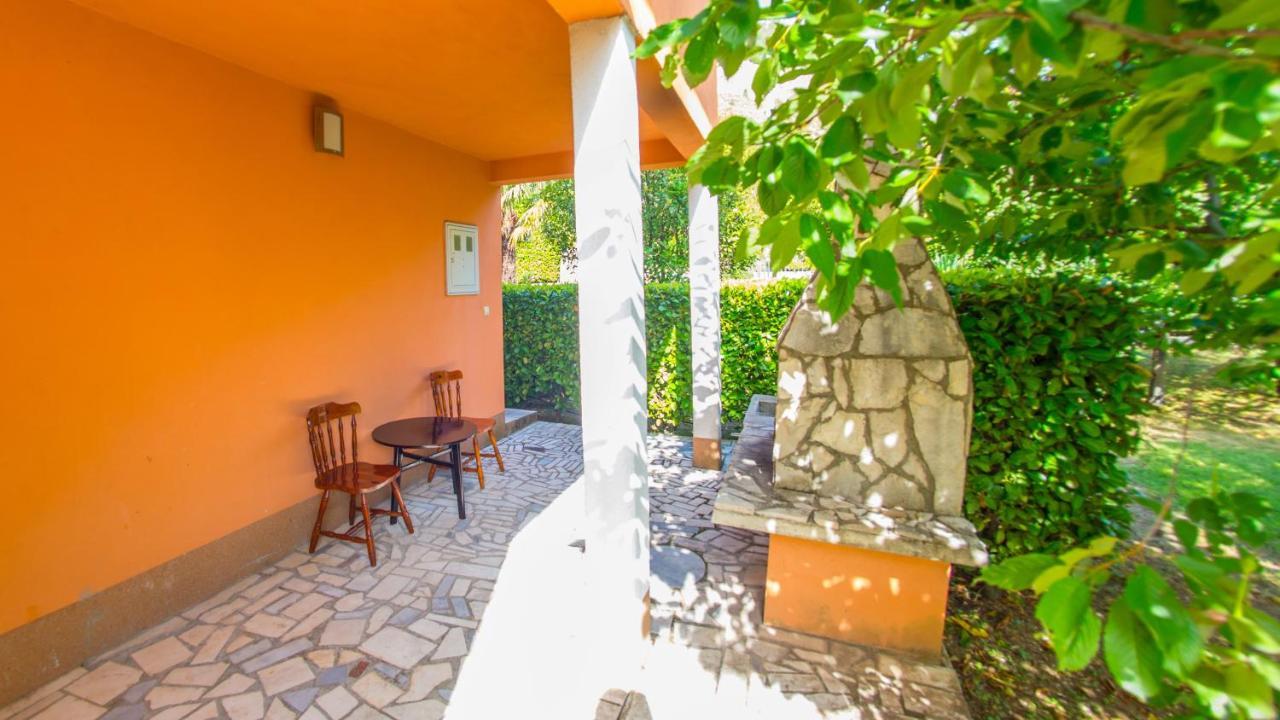 Holiday Home Narona موستار المظهر الخارجي الصورة