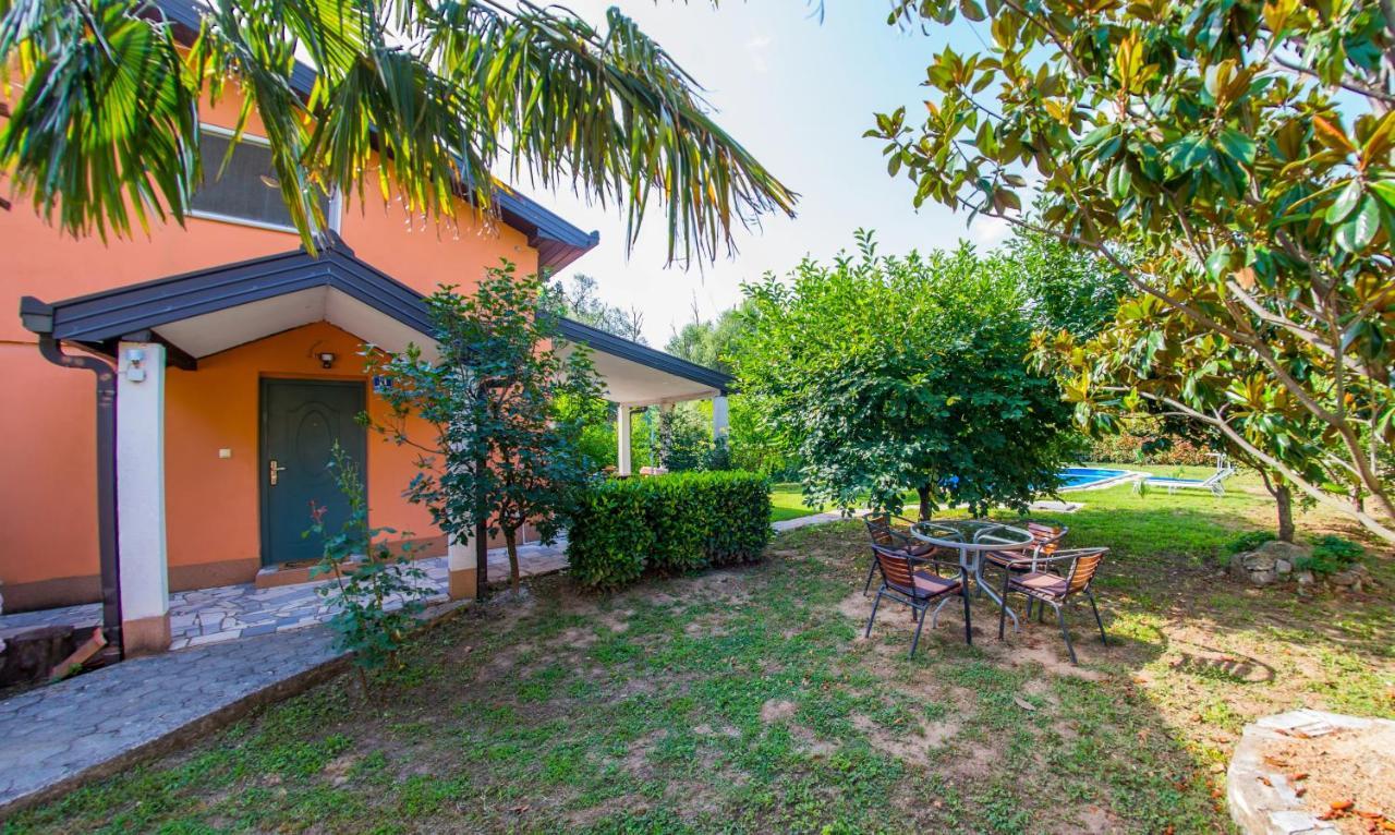 Holiday Home Narona موستار المظهر الخارجي الصورة